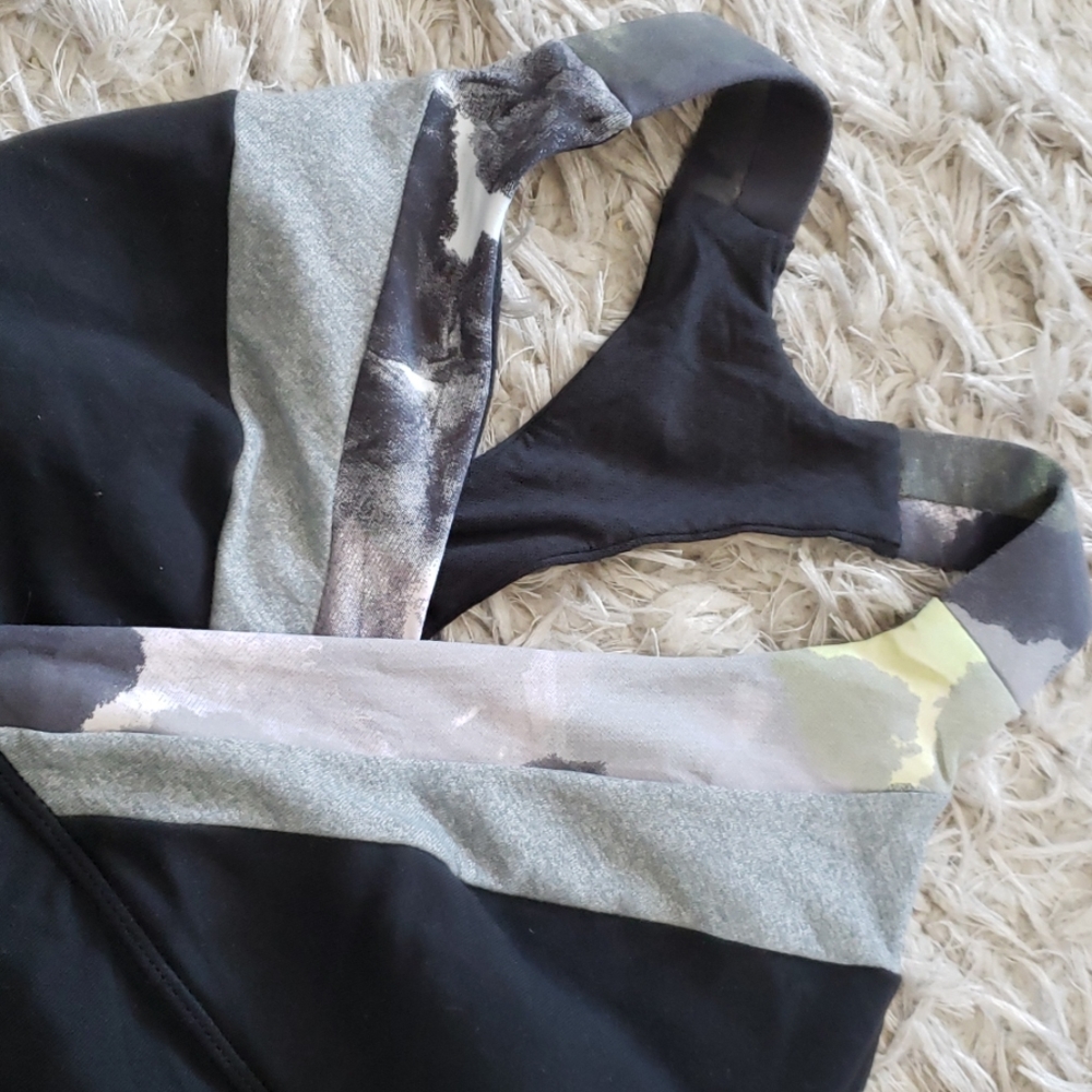 LULULEMON Racerback Tank - Picture 2 of 5